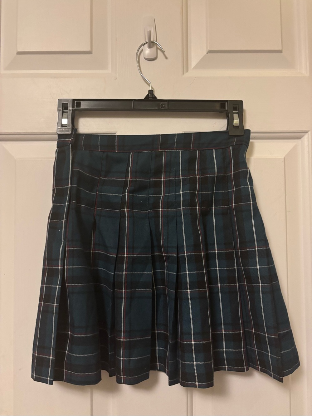 H&M Navy and Green Plaid Pleated Skirt Size 9/10